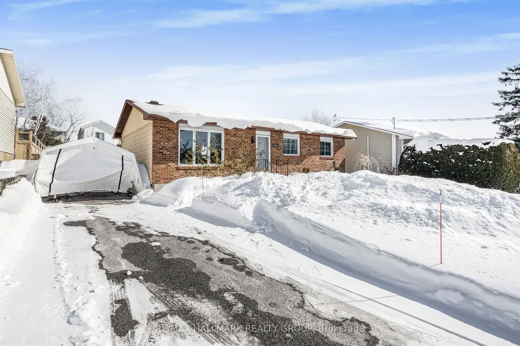 2748 Leonard Street Clarence-rockland ON K4K 1A4