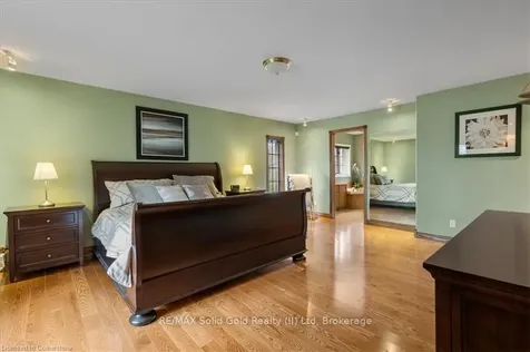 2 Hickory Hollow Brant ON N0E 1N0