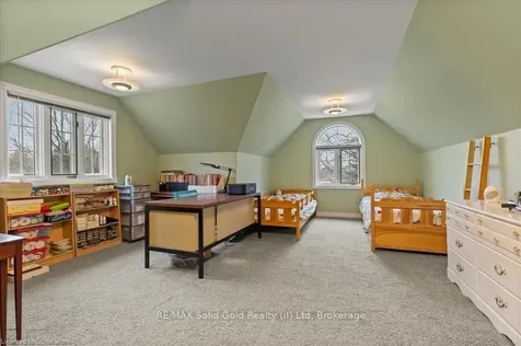 2 Hickory Hollow Brant ON N0E 1N0