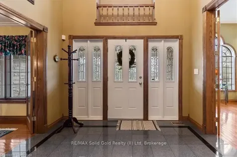 2 Hickory Hollow Brant ON N0E 1N0