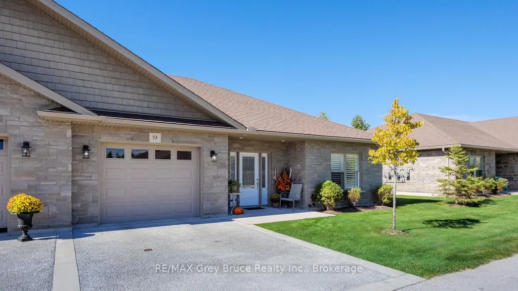 246 Grey Street S Saugeen Shores ON N0H 2L0