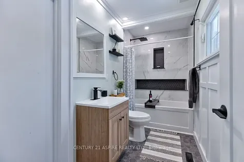 43 Glendale Avenue Deep River ON K0J 1P0