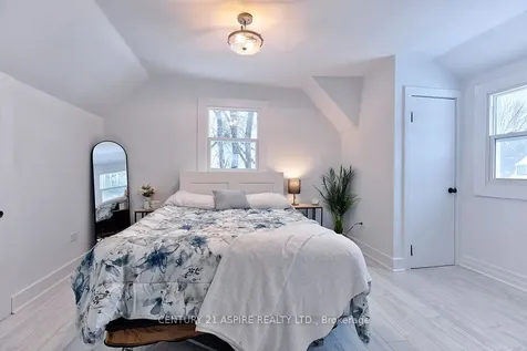 43 Glendale Avenue Deep River ON K0J 1P0