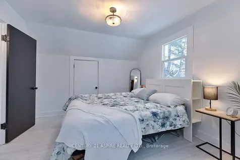 43 Glendale Avenue Deep River ON K0J 1P0