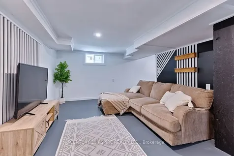 43 Glendale Avenue Deep River ON K0J 1P0