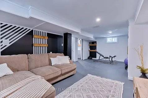 43 Glendale Avenue Deep River ON K0J 1P0