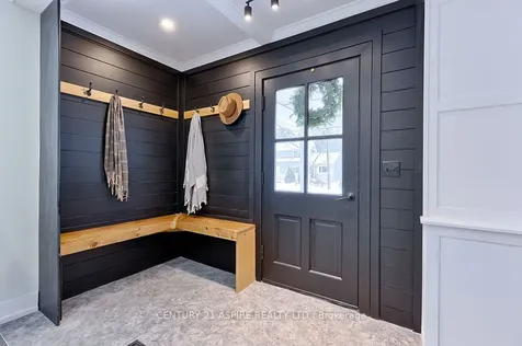 43 Glendale Avenue Deep River ON K0J 1P0