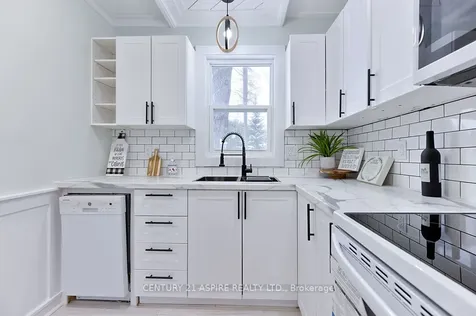 43 Glendale Avenue Deep River ON K0J 1P0