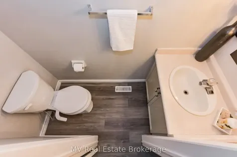 724 Woodhill Drive Centre Wellington ON N1M 3M8