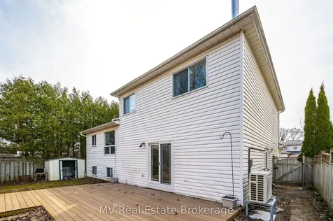 724 Woodhill Drive Centre Wellington ON N1M 3M8