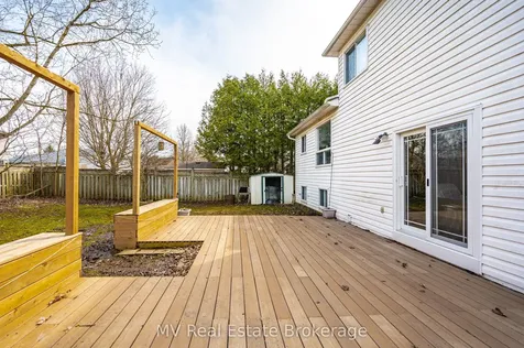 724 Woodhill Drive Centre Wellington ON N1M 3M8