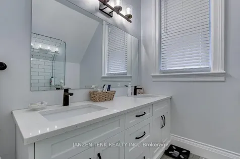 32 Street George Street Aylmer ON N5H 2M1