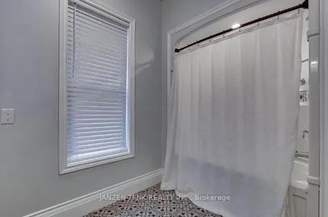 32 Street George Street Aylmer ON N5H 2M1