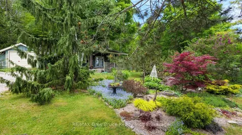 11 Shoreline Drive Northern Bruce Peninsula ON N0H 1Z0
