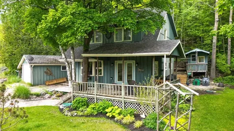 11 Shoreline Drive Northern Bruce Peninsula ON N0H 1Z0