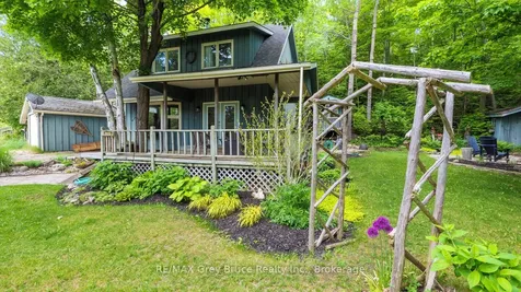 11 Shoreline Drive Northern Bruce Peninsula ON N0H 1Z0