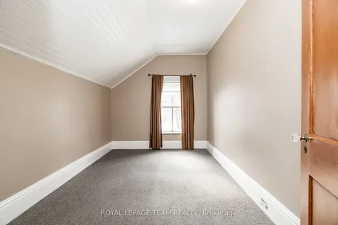 37 Orchard Street Brockville ON K6V 2J6