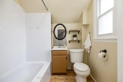 37 Orchard Street Brockville ON K6V 2J6