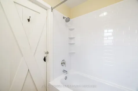 37 Orchard Street Brockville ON K6V 2J6