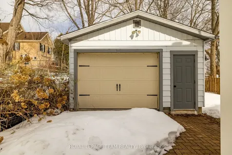 37 Orchard Street Brockville ON K6V 2J6