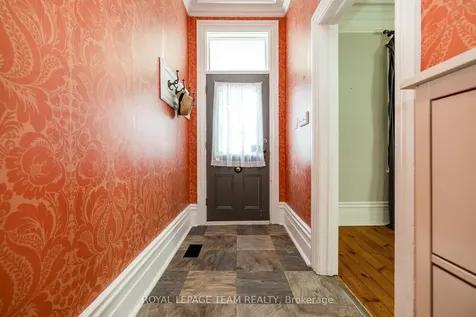 37 Orchard Street Brockville ON K6V 2J6