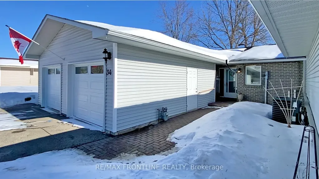 34 Lally Lane Perth ON K7H 3M3