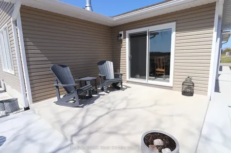 215 Lake Breeze Drive Ashfield-colborne-wawanosh ON N7A 0C6