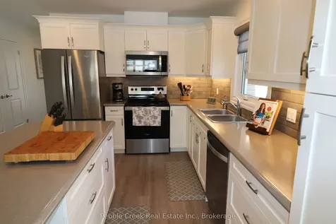 215 Lake Breeze Drive Ashfield-colborne-wawanosh ON N7A 0C6