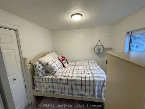 233 Macdonald Lane Saugeen Shores ON N0H 2L0