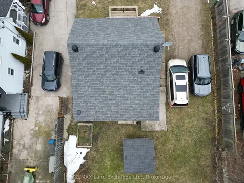 233 Macdonald Lane Saugeen Shores ON N0H 2L0