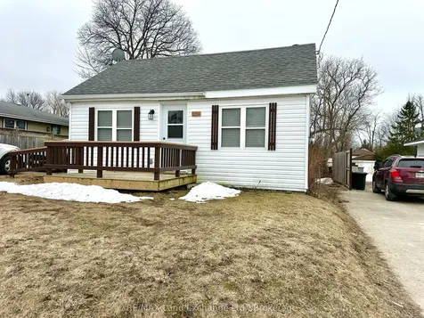 233 Macdonald Lane Saugeen Shores ON N0H 2L0