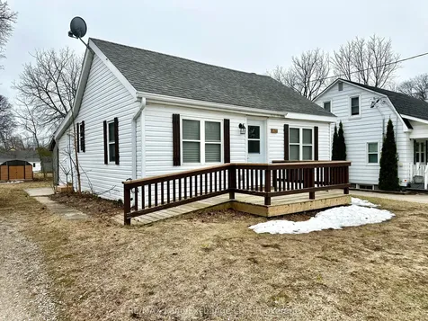 233 Macdonald Lane Saugeen Shores ON N0H 2L0