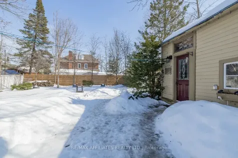 27 Hawthorne Avenue Carleton Place ON K7C 3B1