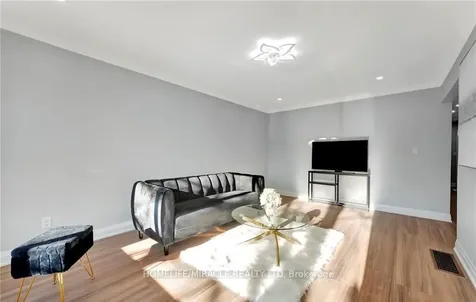 248 Grand Street Brantford ON N3R 4C4