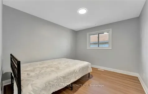 248 Grand Street Brantford ON N3R 4C4