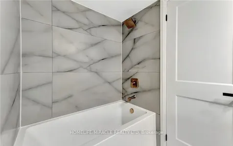 248 Grand Street Brantford ON N3R 4C4