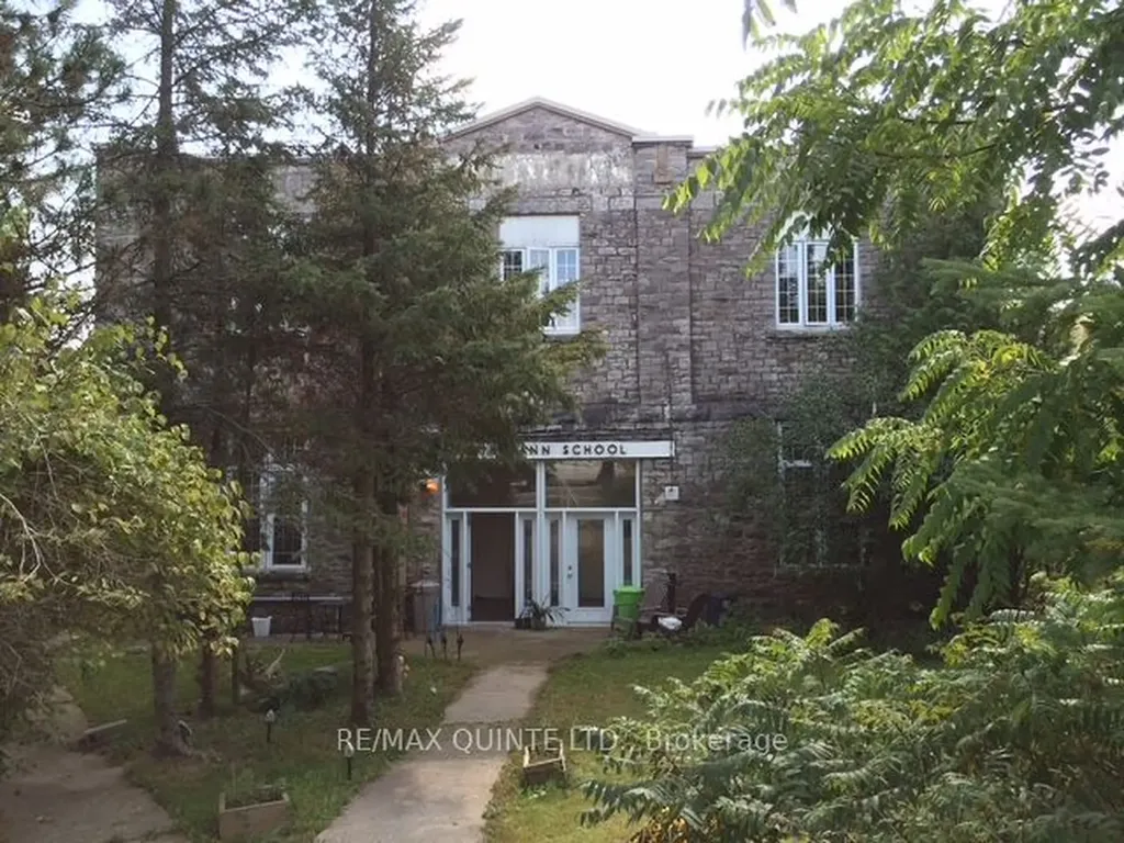 25 Manley Drive Belleville ON K8N 4Z4