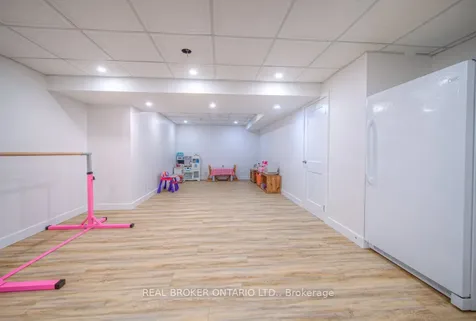 10 Hume Drive Cambridge ON N1T 1N2