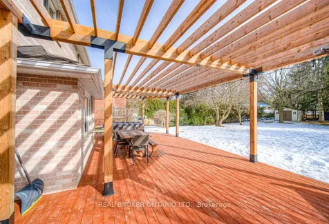 10 Hume Drive Cambridge ON N1T 1N2