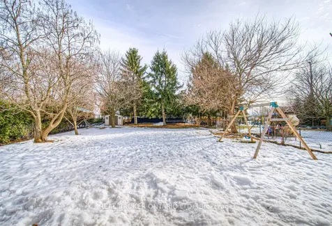 10 Hume Drive Cambridge ON N1T 1N2