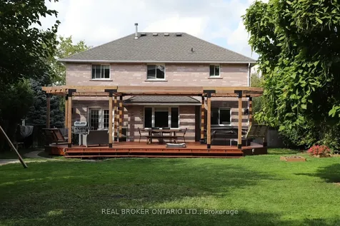 10 Hume Drive Cambridge ON N1T 1N2