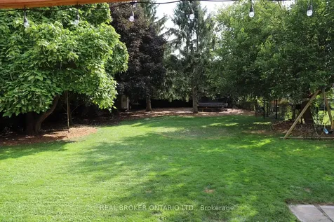 10 Hume Drive Cambridge ON N1T 1N2