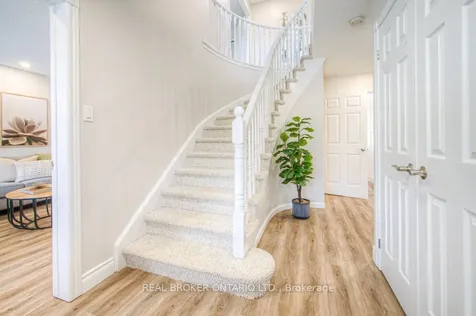 10 Hume Drive Cambridge ON N1T 1N2