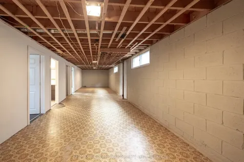 576 Sinclair Street Cobourg ON K9A 2Y7