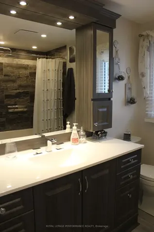 21 Colbrook Court Cornwall ON K6H 6E4