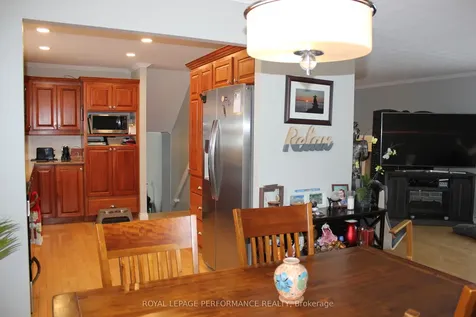 21 Colbrook Court Cornwall ON K6H 6E4