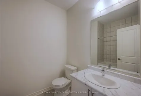 84 Gledhill Crescent Cambridge ON N1T 0G5