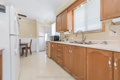 585 Street David Street N Centre Wellington ON N1M 2K5