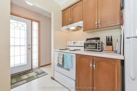 585 Street David Street N Centre Wellington ON N1M 2K5