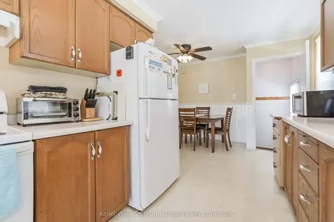 585 Street David Street N Centre Wellington ON N1M 2K5